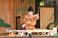 Zaproszenie na prelekcję oraz pokaz najstarszej japońskiej ceremonii kulinarnej zwanej hochoshiki w stylu rodu Shijo