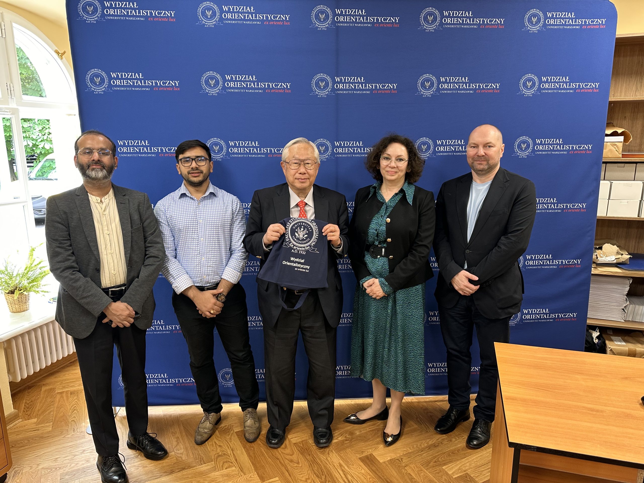 Shikata Tatsuo z Kajima Institute of International Peace